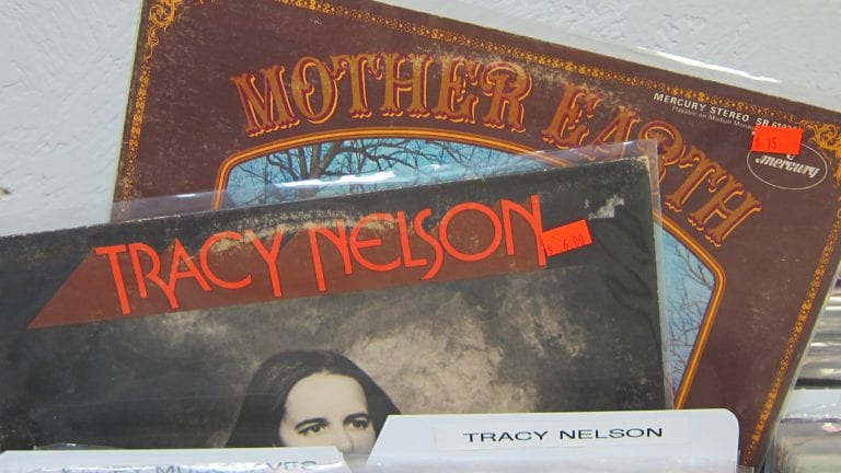 Nelson, Tracy