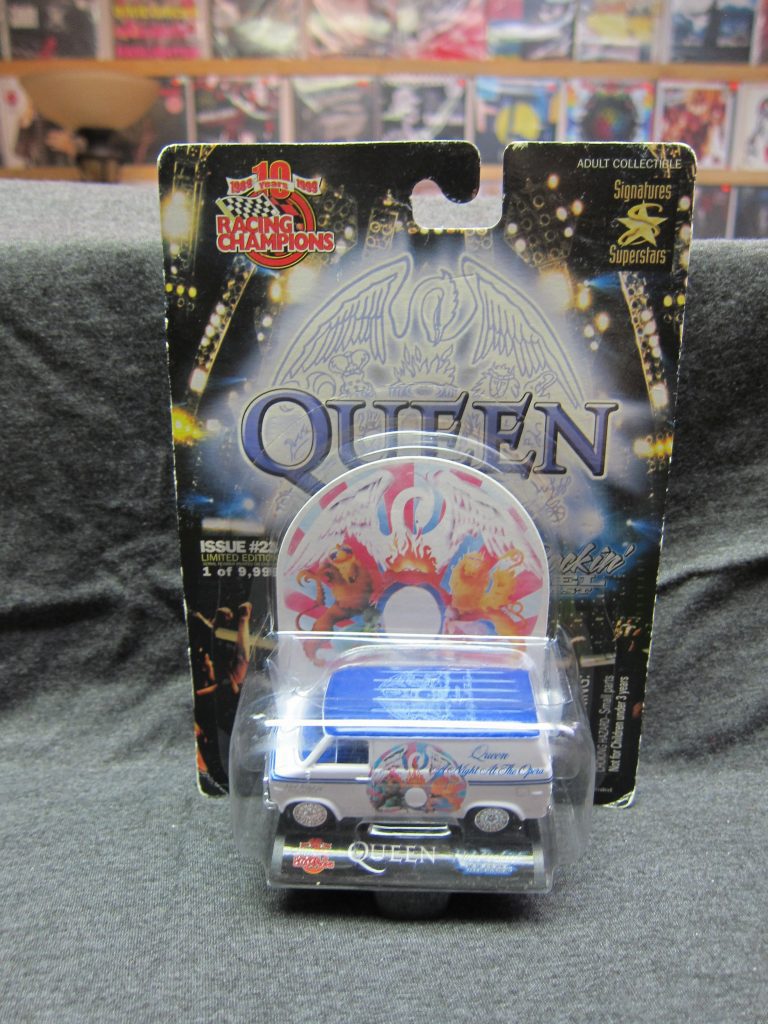 Queen Toy Van
